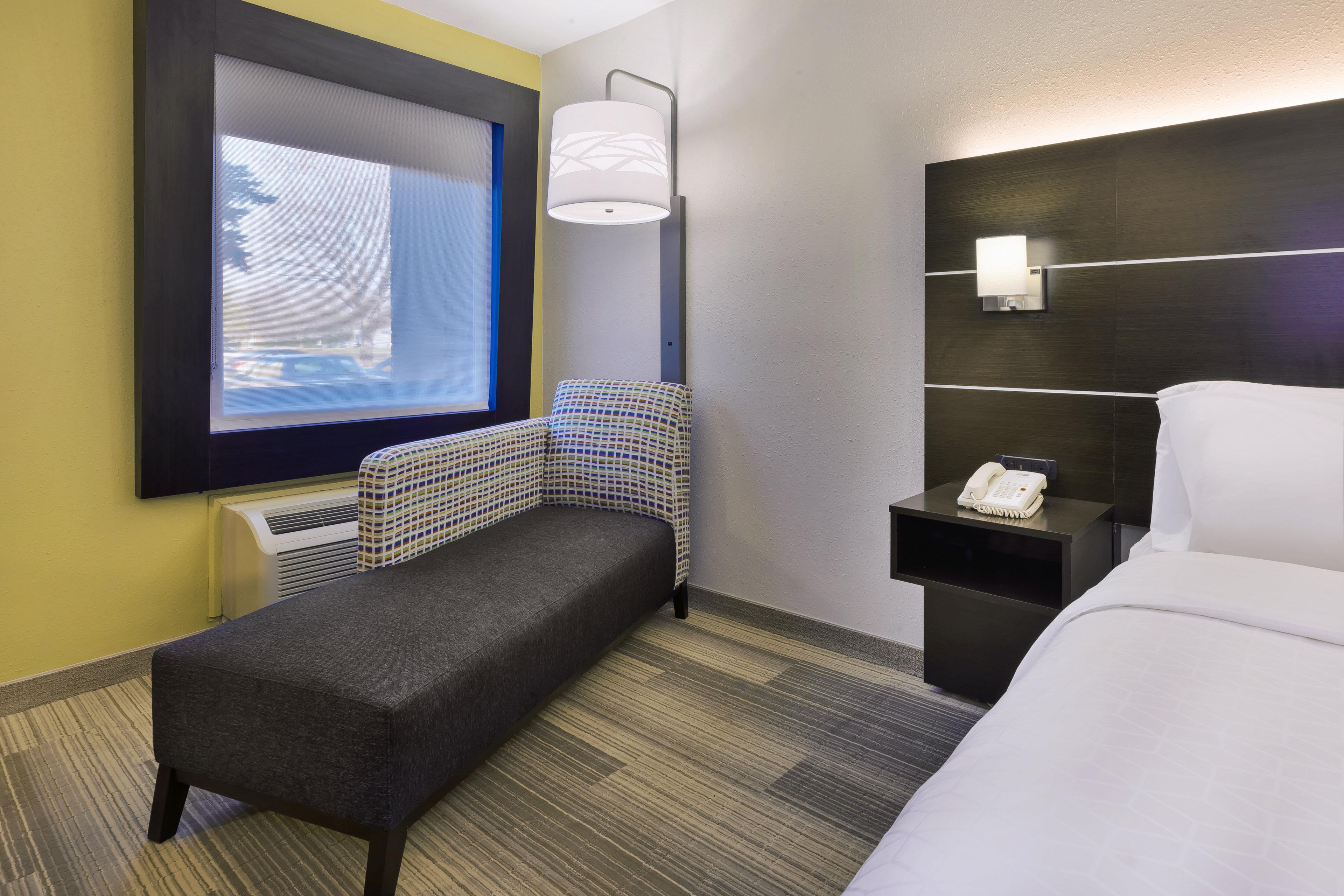 Holiday Inn Express Detroit-Warren/General Motors Technology Center By Ihg Dış mekan fotoğraf