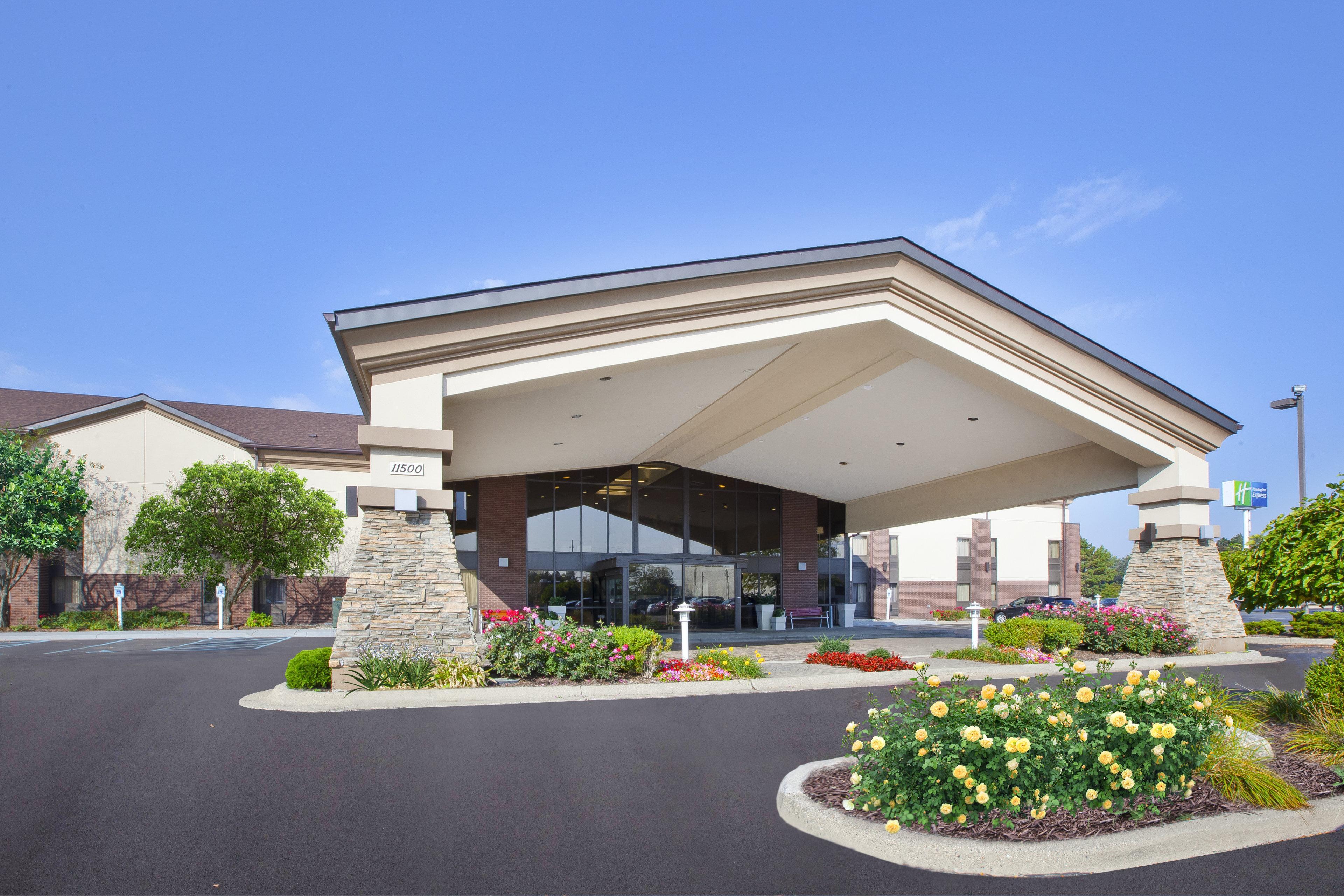 Holiday Inn Express Detroit-Warren/General Motors Technology Center By Ihg Dış mekan fotoğraf