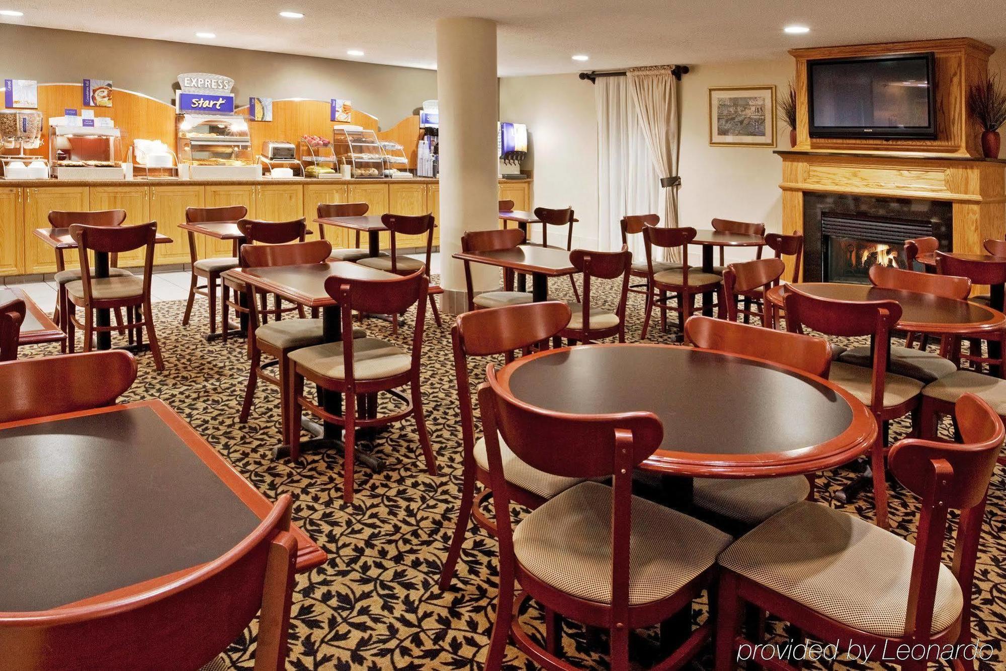 Holiday Inn Express Detroit-Warren/General Motors Technology Center By Ihg Restoran fotoğraf