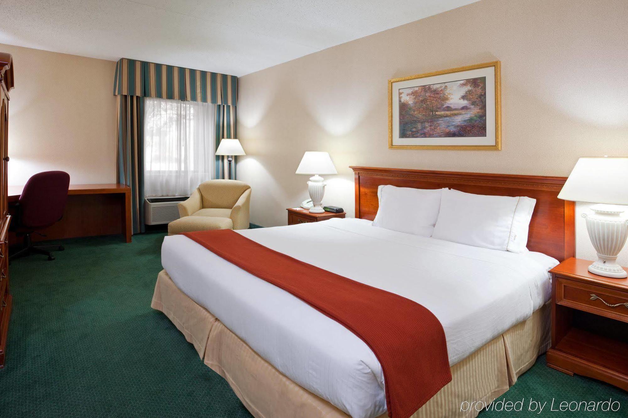 Holiday Inn Express Detroit-Warren/General Motors Technology Center By Ihg Dış mekan fotoğraf